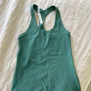 Lululemon Racerback Tank. Nulu. Size 4